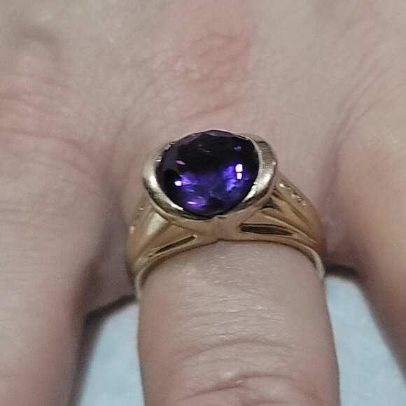 14k Yellow Gold Amethyst Solitaire Cocktail Ring W/ Diamond Accents 14.16 $1300 - Picture 8 of 11